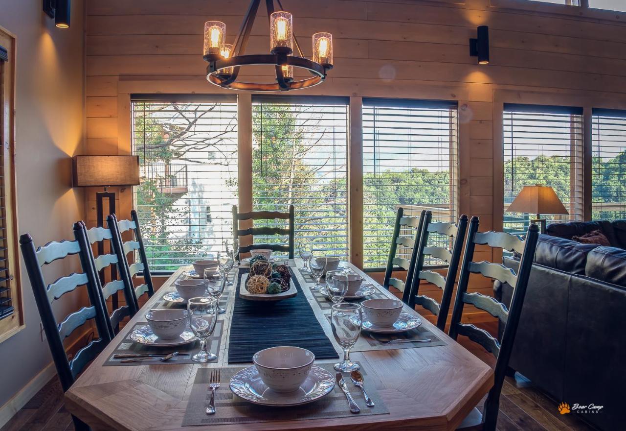 Majestic View Lodge, Amazing Views, Hot Tub, 1089 Free Tickets Each Paid Day, Dollywood And More Gatlinburg Exterior foto